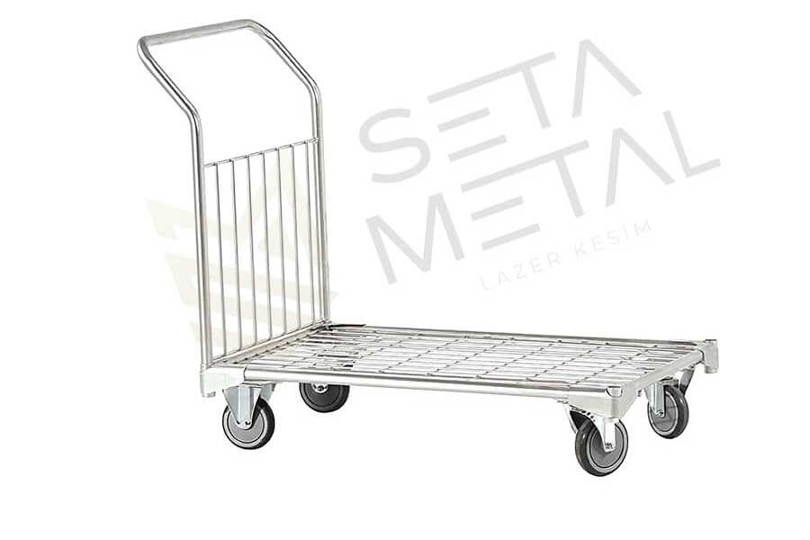 Chariot standard